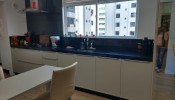 Apartamento 3 dormitrios mobiliado em Meia Praia 