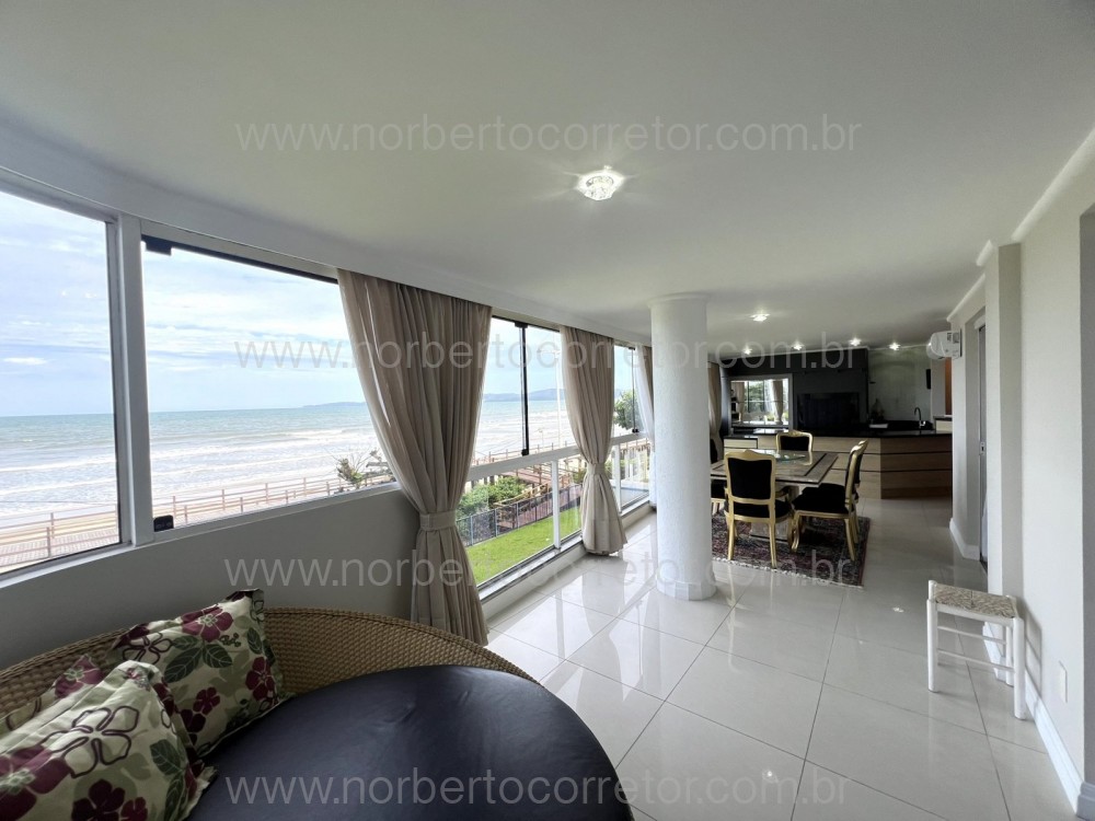 APARTAMENTO FRENTE MAR A VENDA EM ITAPEMA