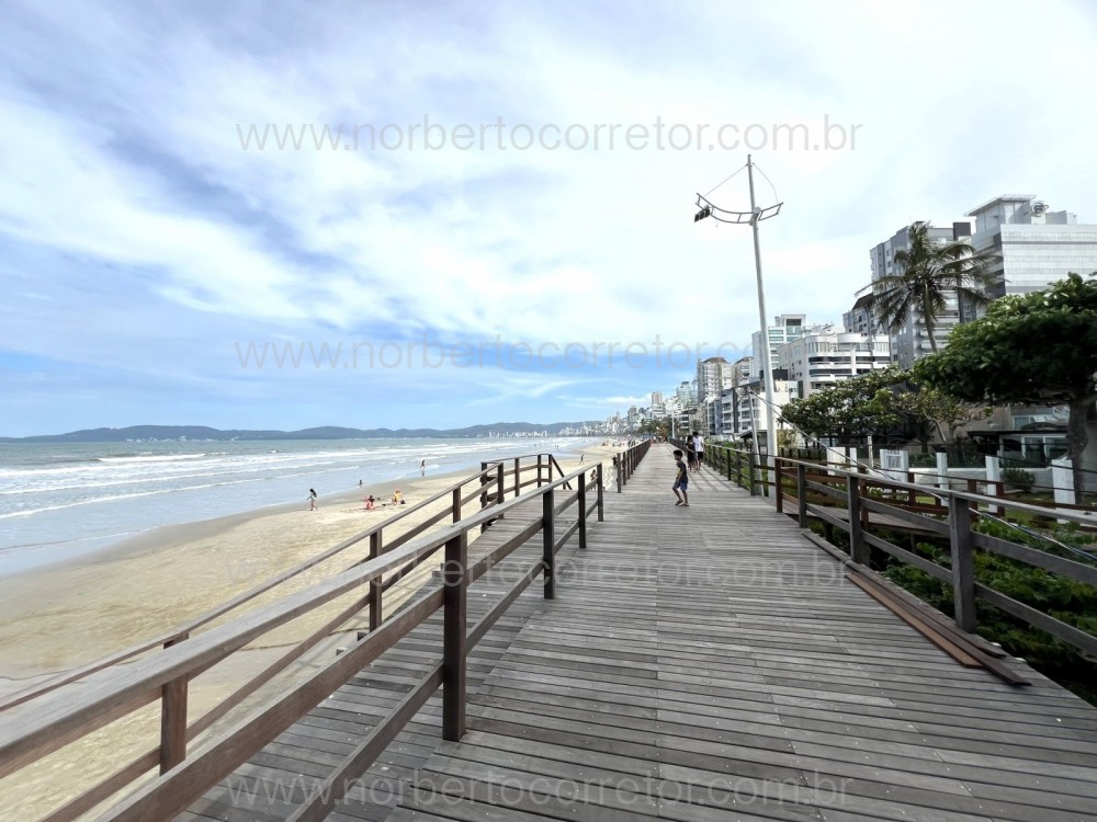 APARTAMENTO FRENTE MAR A VENDA EM ITAPEMA