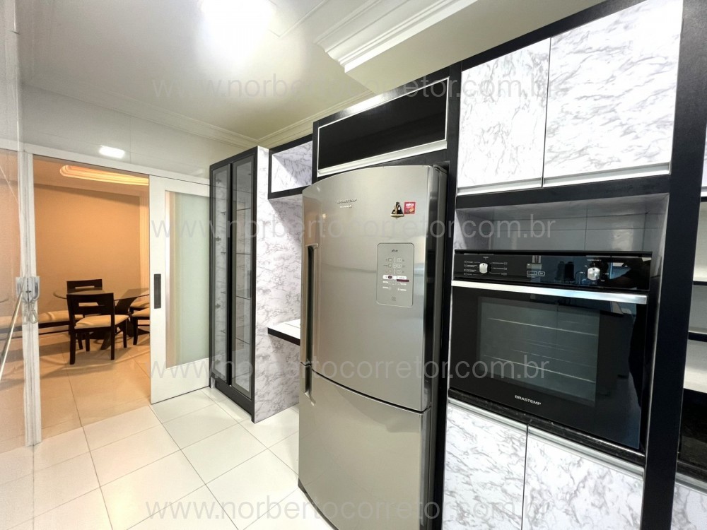 APARTAMENTO FRENTE MAR A VENDA EM ITAPEMA