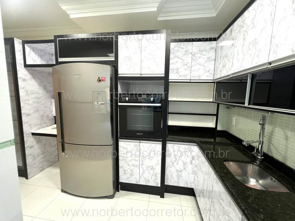 APARTAMENTO FRENTE MAR A VENDA EM ITAPEMA