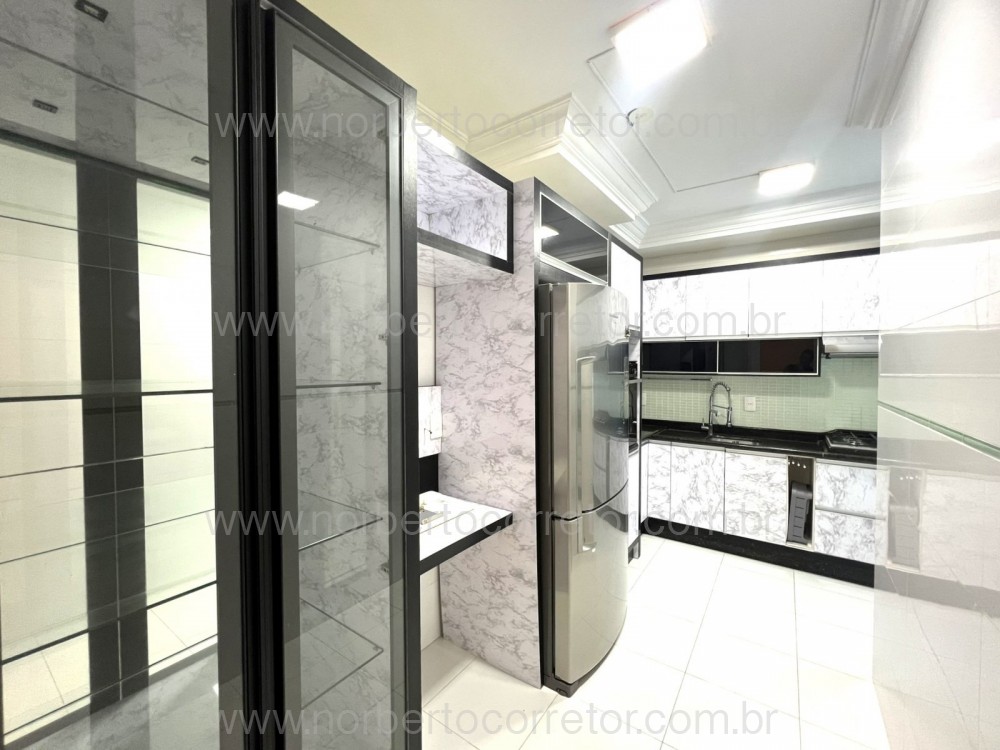 APARTAMENTO FRENTE MAR A VENDA EM ITAPEMA