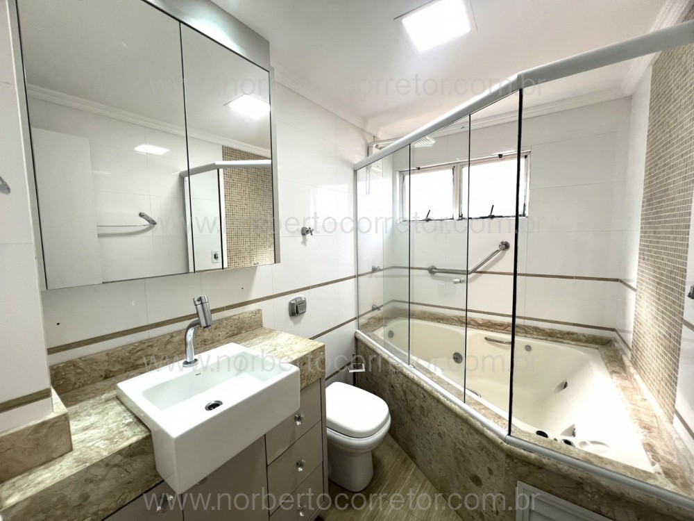 APARTAMENTO FRENTE MAR A VENDA EM ITAPEMA