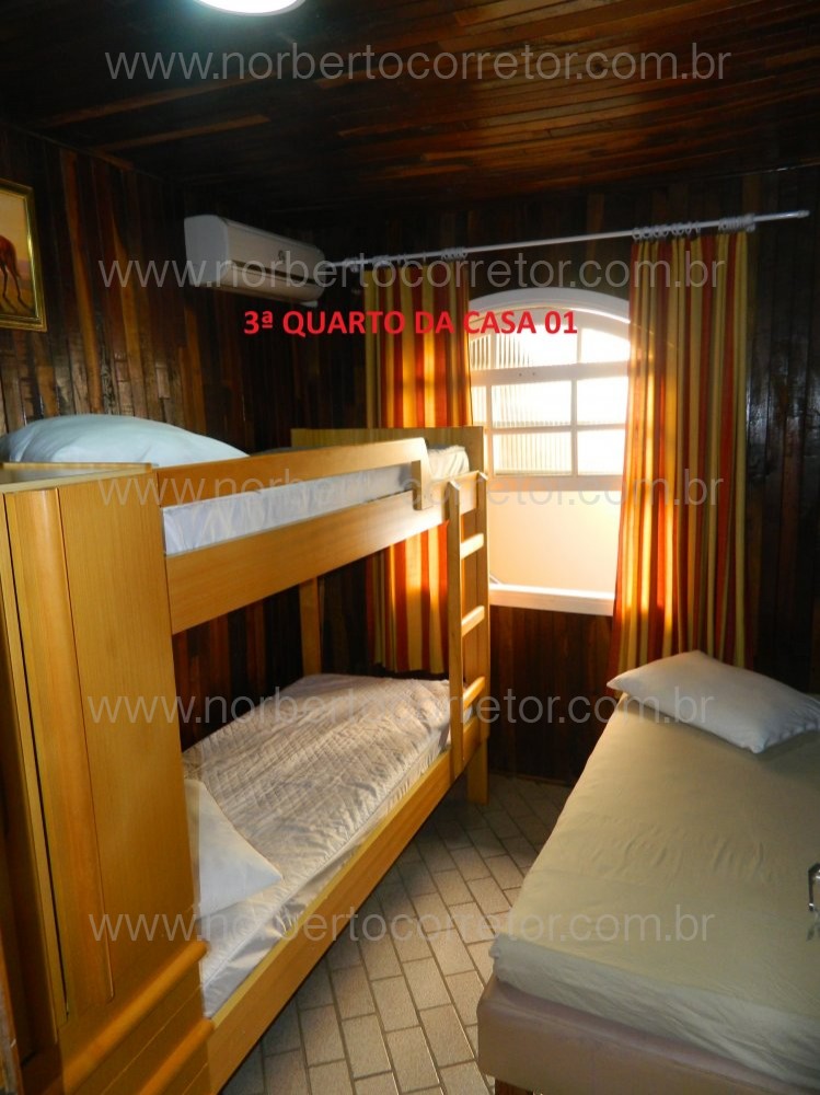 CASA PARA EXCURS�O COM PISCINA PARA  60 PESSOAS