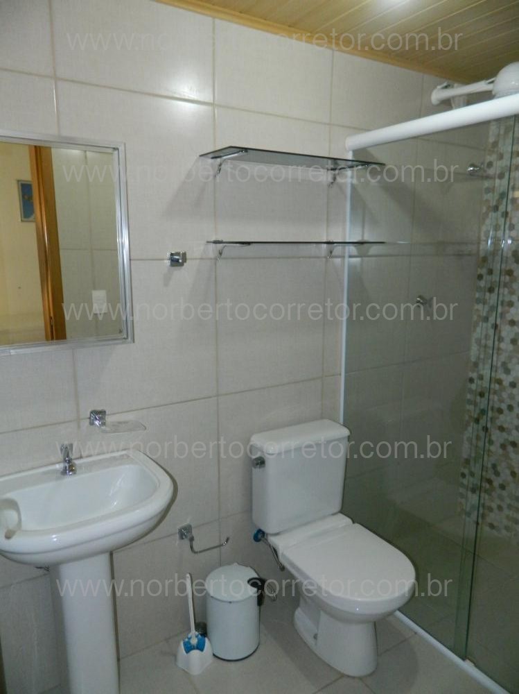 CASA PARA EXCURS�O COM PISCINA PARA  60 PESSOAS